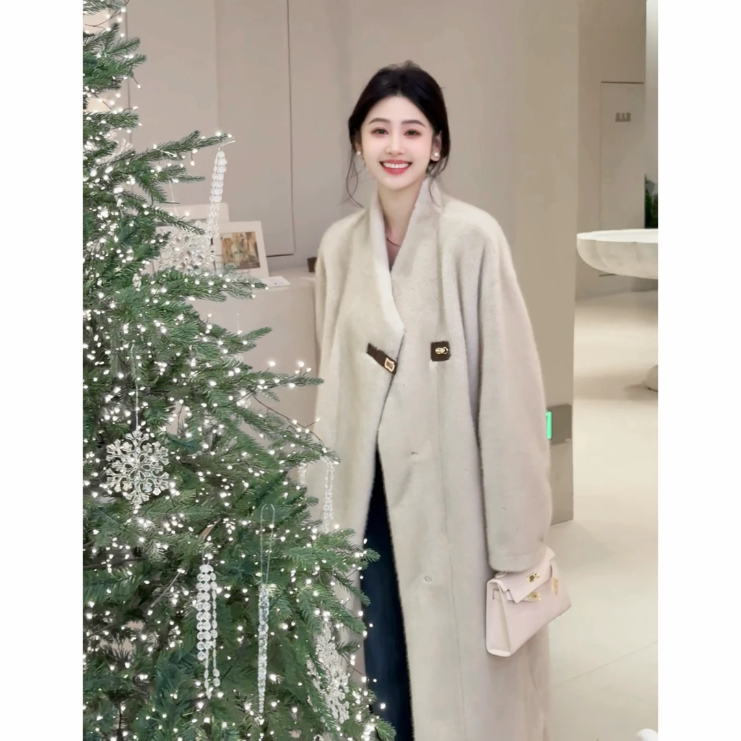 【南萱】【卡布奇诺】 冬季设计师保暖双色银兰貂毛绒大衣4DWJJ8222