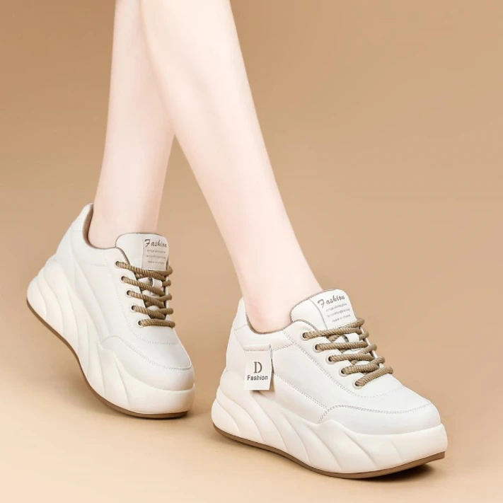 爆款软底小白鞋时尚百搭休闲鞋2025春季新款厚底运动老爹鞋ins潮