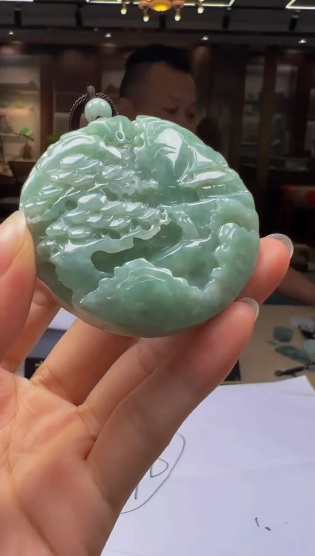 翡翠未镶嵌颈饰F2025-6-12-33