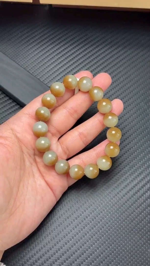未镶嵌手串和田玉若羌微色差卡12