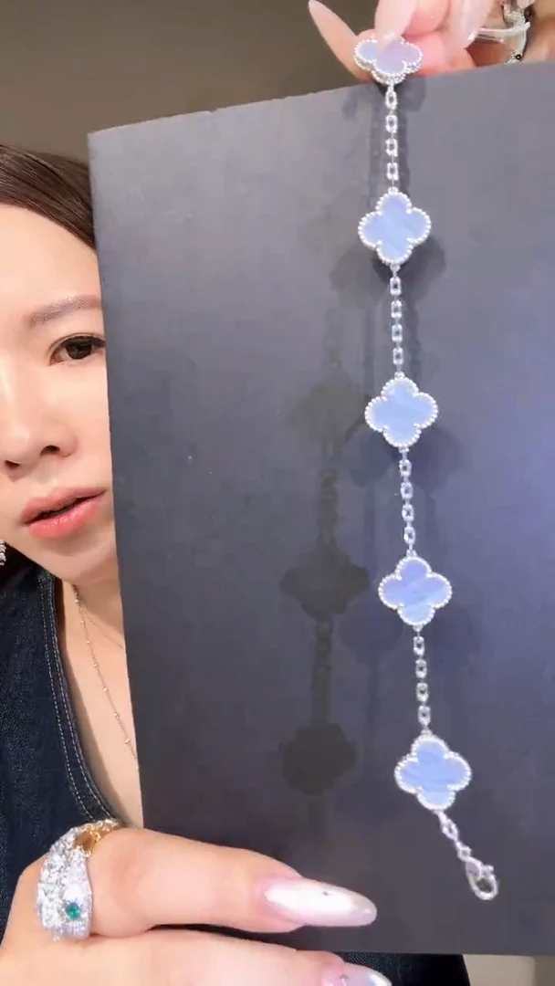 18K金镶嵌手链玛瑙/玉髓紫五花手链