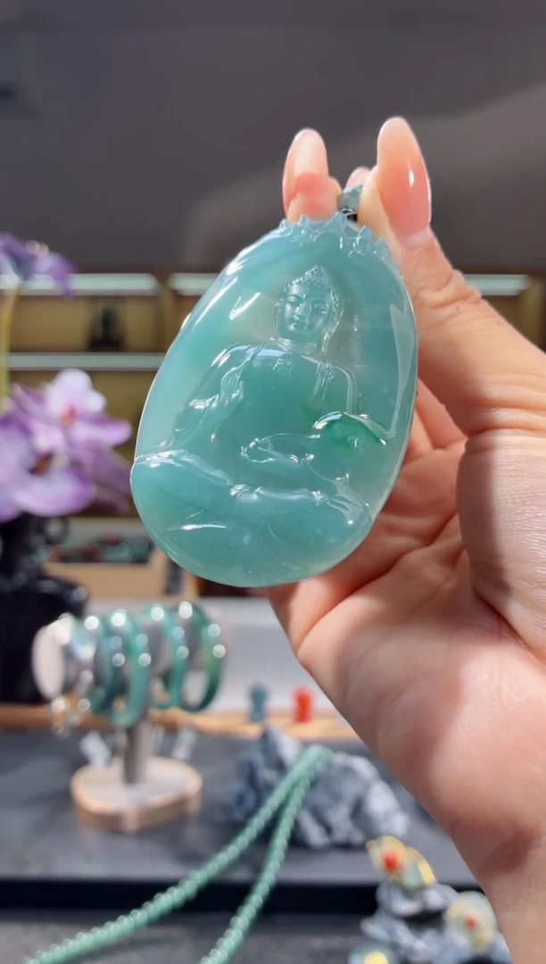 吊坠(不含链)未镶嵌翡翠大日如来