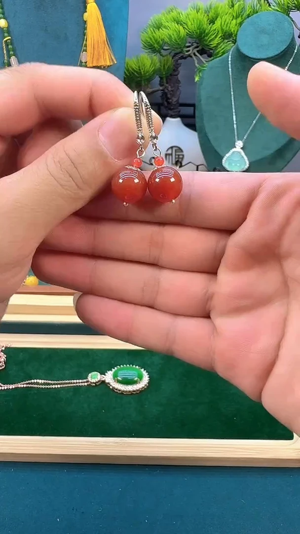 南红玛瑙银S925镶嵌耳饰E364