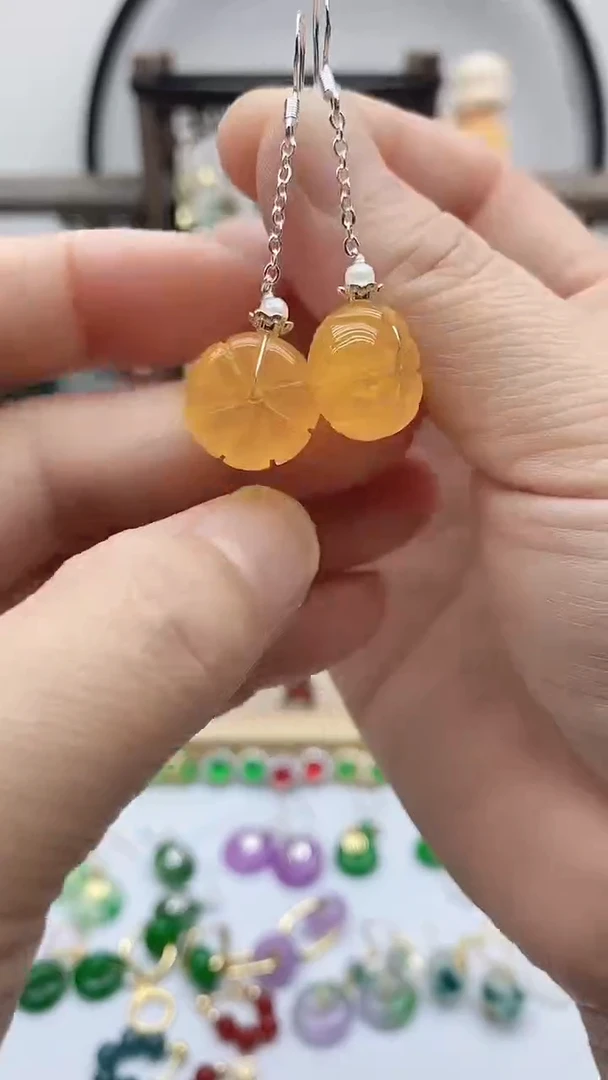 银S925镶嵌石英质玉（天山翠）耳饰555
