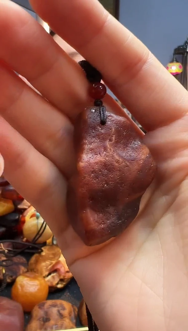 琥珀颈饰未镶嵌挂件