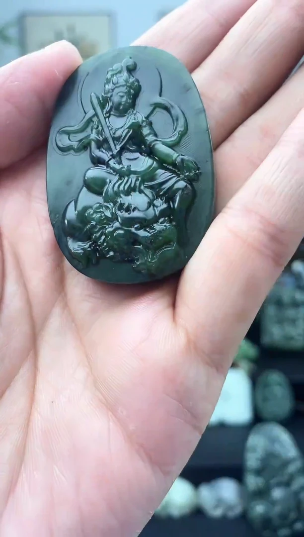 和田玉未镶嵌颈饰1