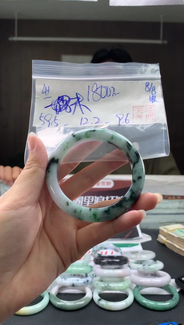 翡翠手镯未镶嵌米*翡翠手镯 下单联系小耳机#41