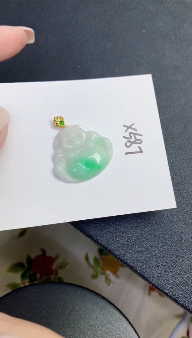 颈饰未镶嵌翡翠缅甸天然翡翠A货