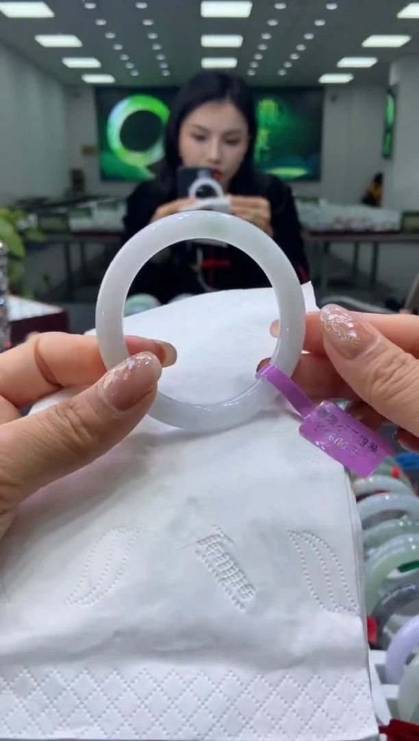 未镶嵌手镯翡翠00005975