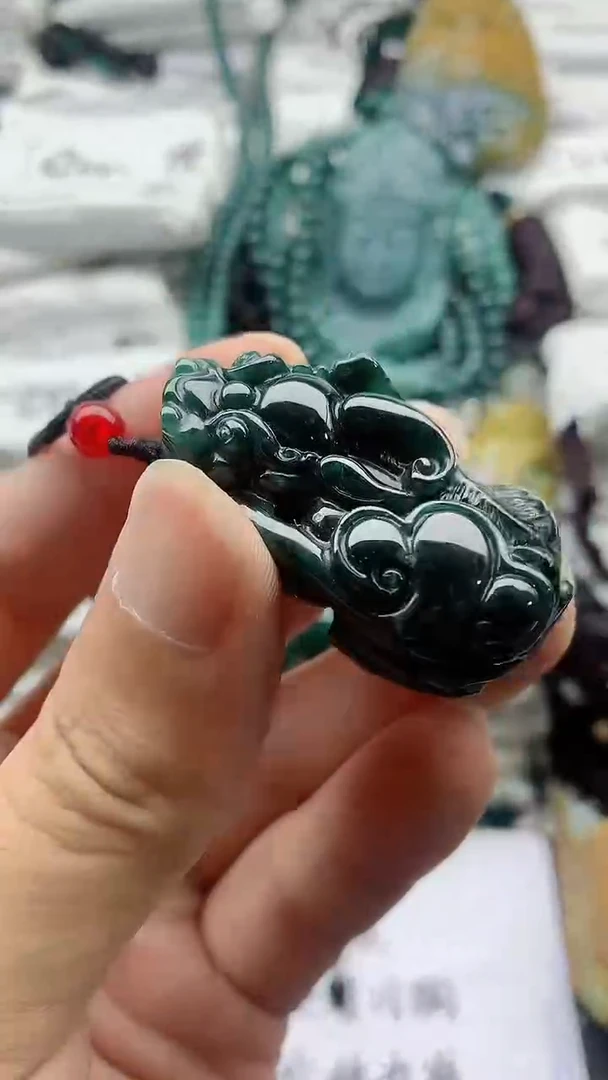 翡翠未镶嵌颈饰555555555555