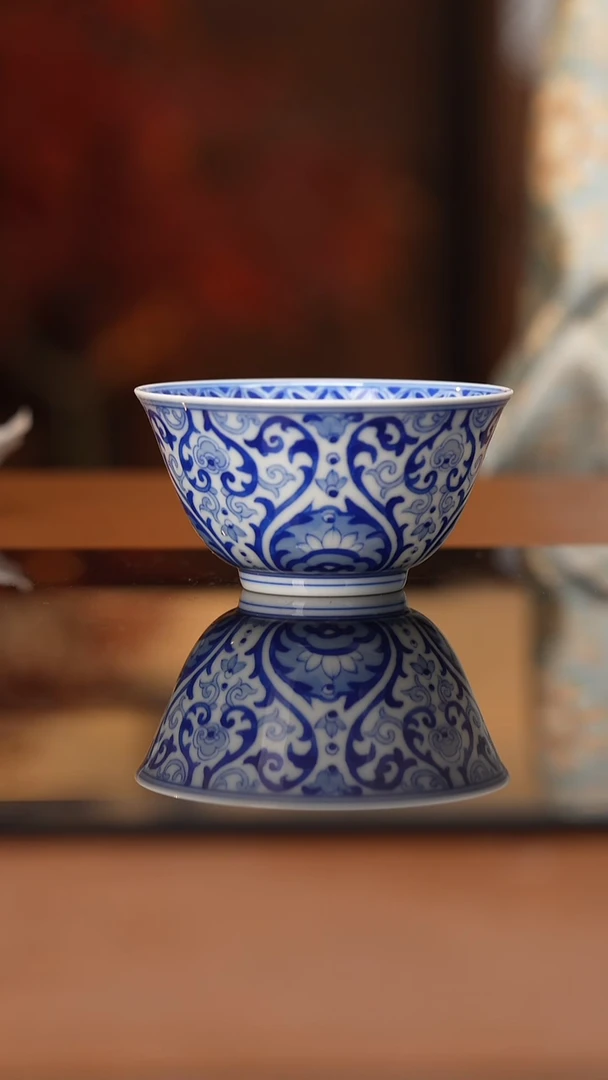 杯看山柴窑青花图案