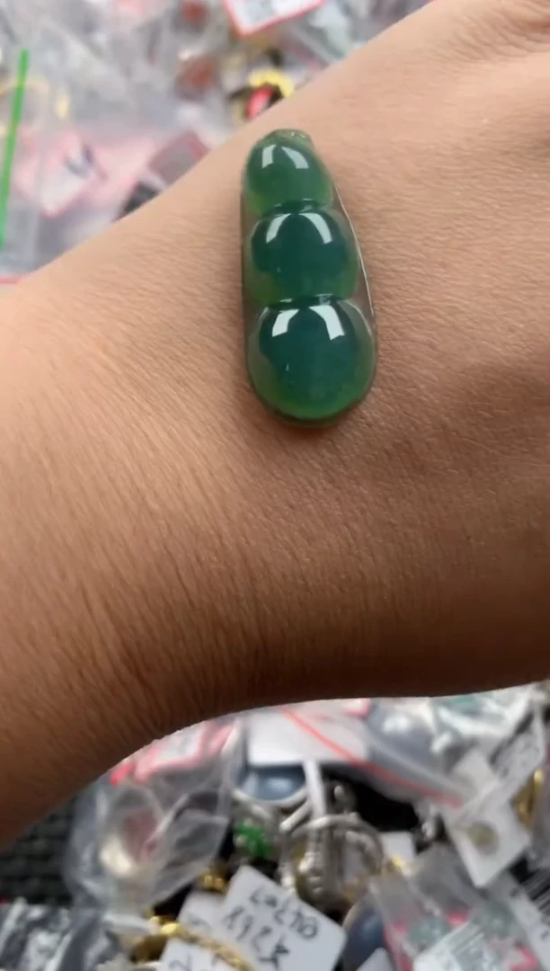 未镶嵌戒指翡翠888    1