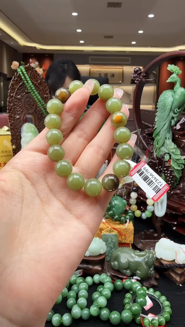 颈饰未镶嵌和田玉hm10