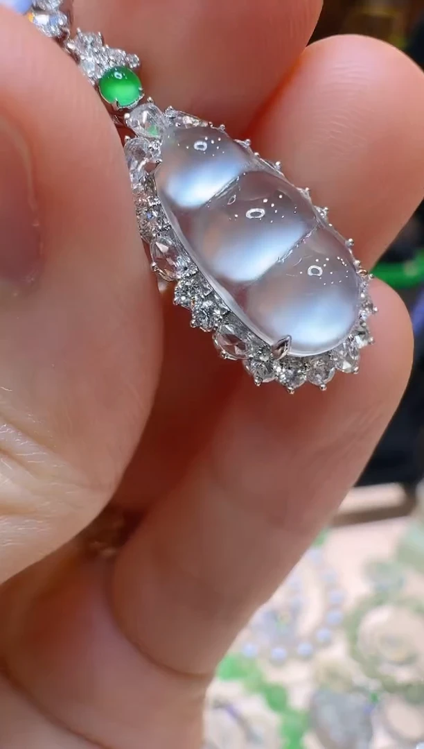 翡翠18K金镶嵌吊坠(不含链)多样性团购发一件