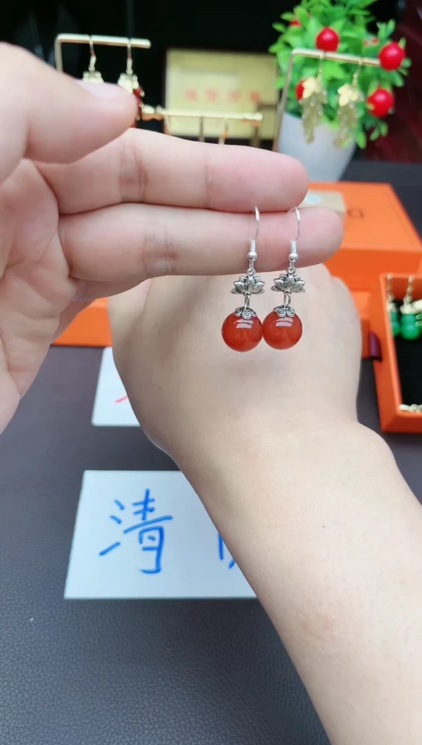 南红玛瑙银S925镶嵌耳饰718000