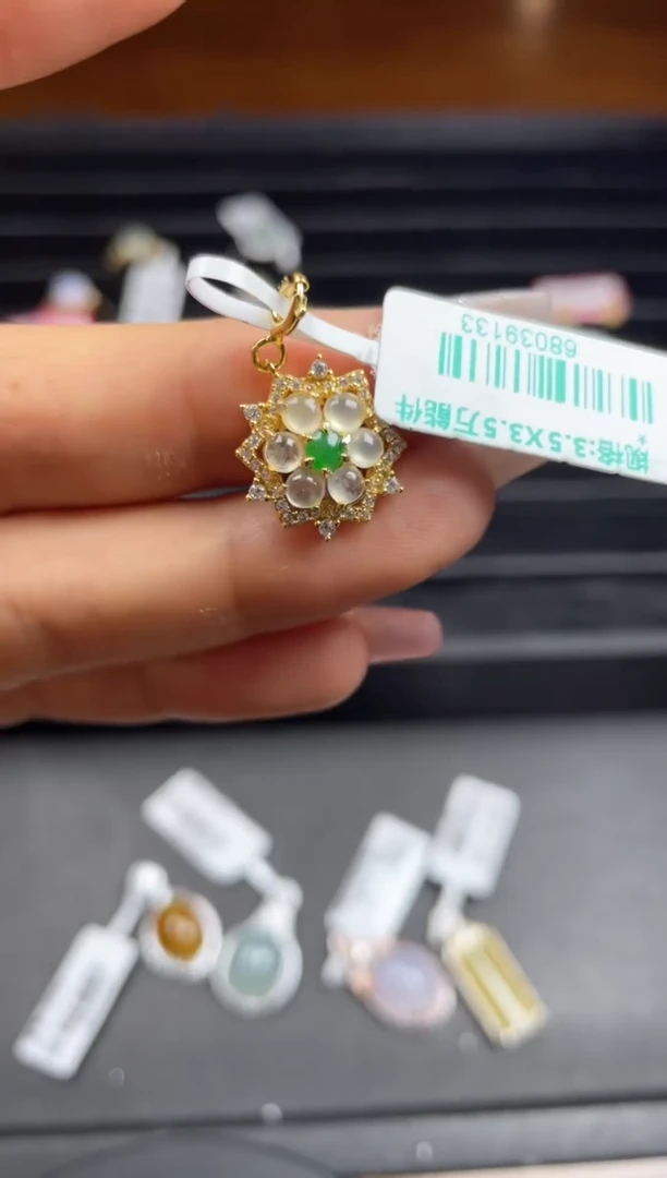 银S925镶嵌戒指翡翠天然翡翠A货1