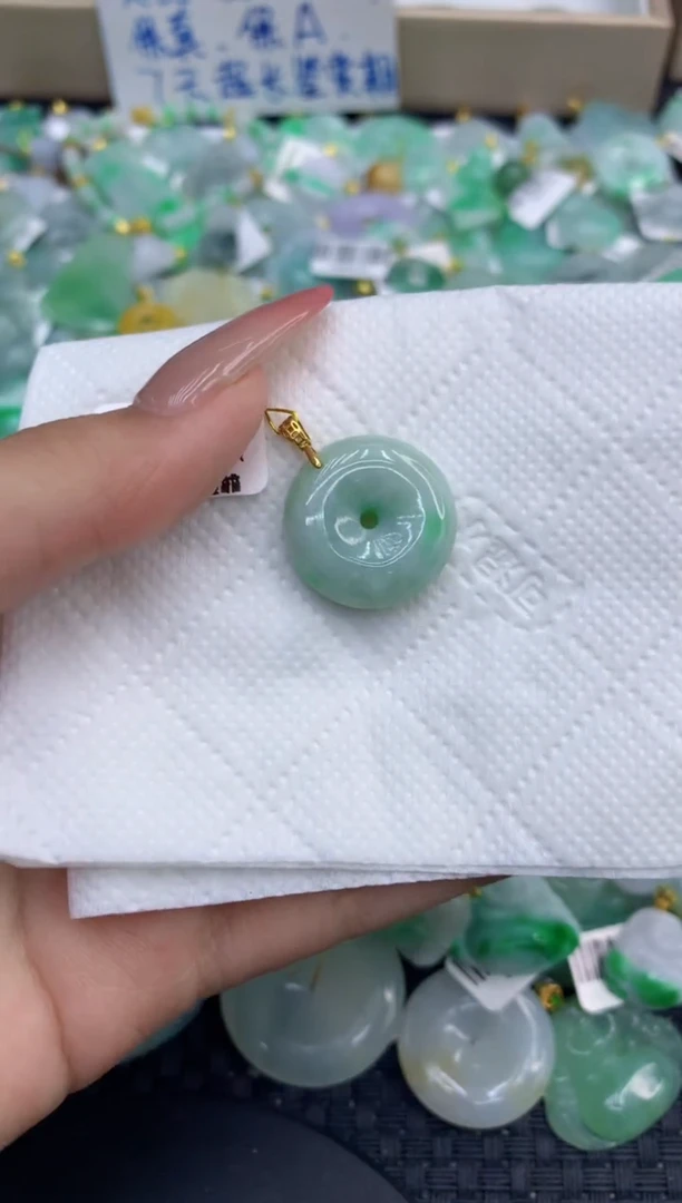 颈饰未镶嵌翡翠天然缅甸A货翡翠