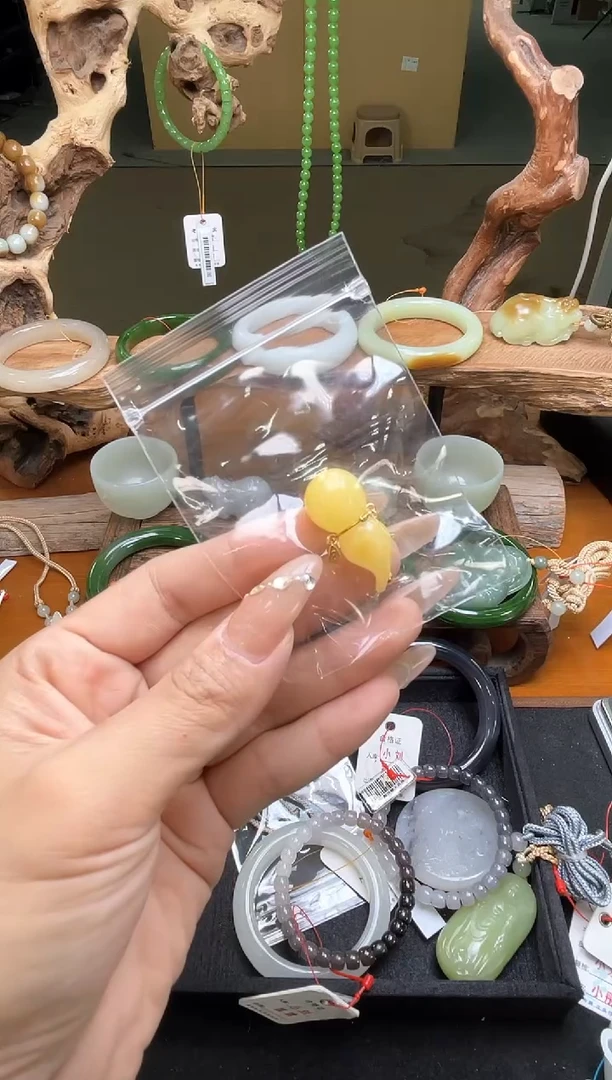 蜜蜡吊坠(不含链)未镶嵌蜜蜡 葫芦