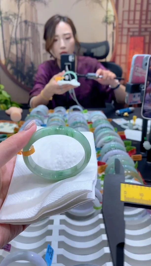 未镶嵌手镯翡翠000082642