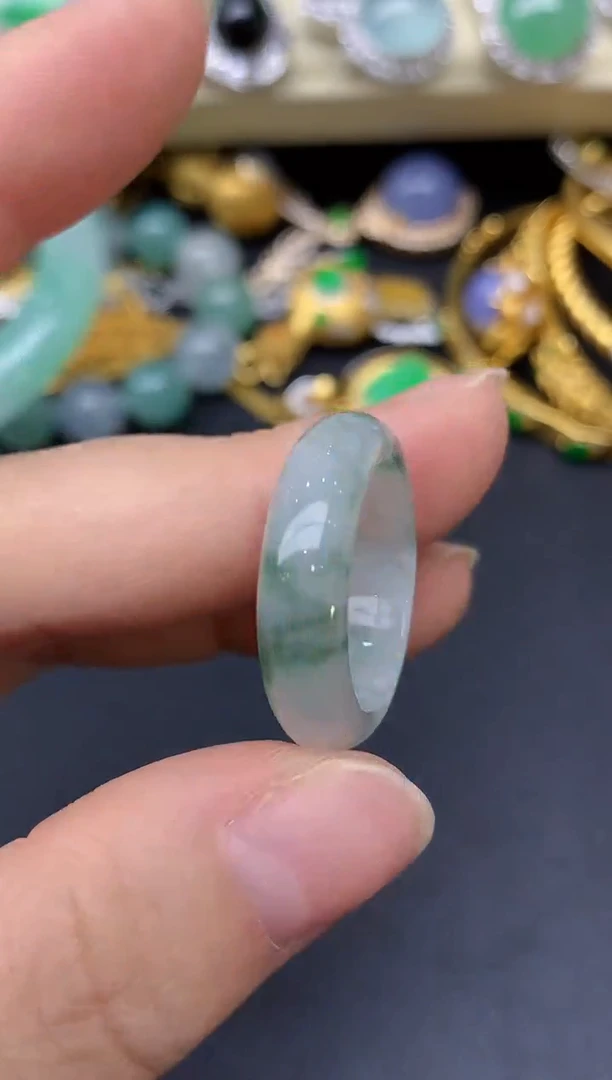颈饰未镶嵌翡翠137-雪姐翡翠天天见