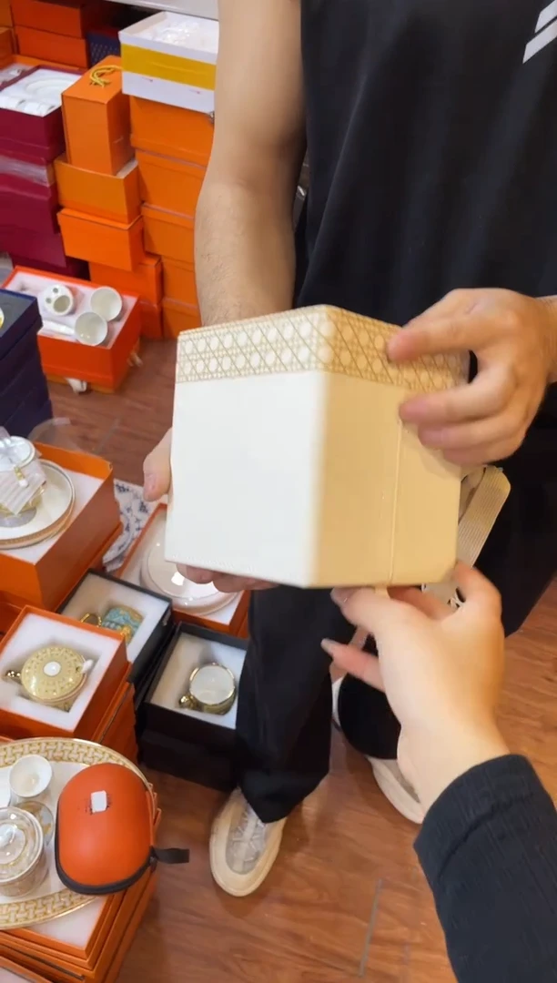 杯鸿辉家品牌瓷器，京东包邮！