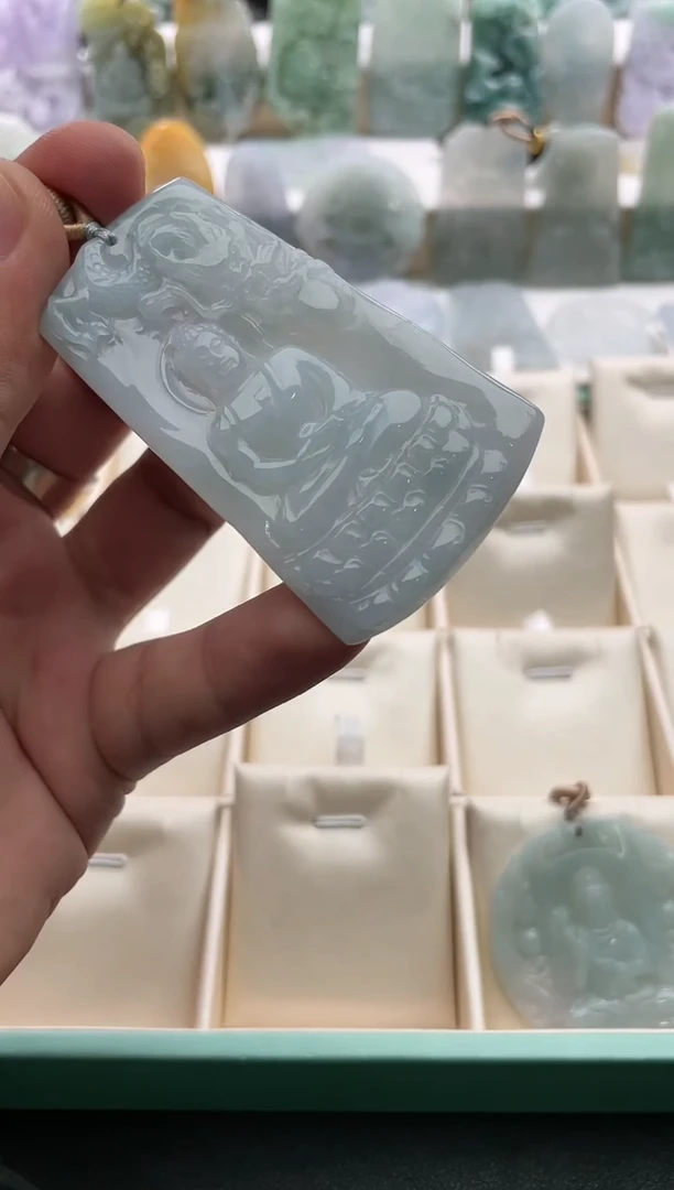 【闪购商品】翡翠颈饰未镶嵌..../2/13/ 108