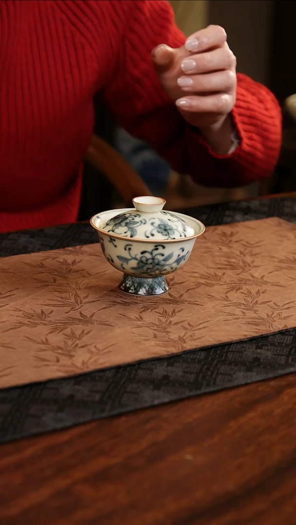 【闪购商品】杯子茗片集花卉高脚盖碗