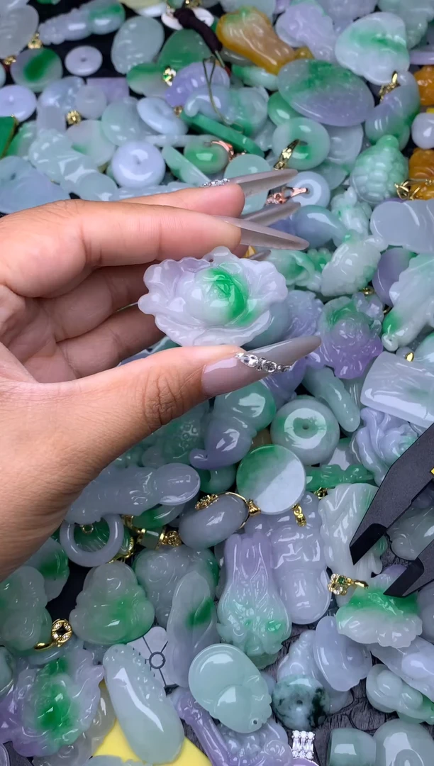 翡翠未镶嵌颈饰天然缅甸翡翠吊坠