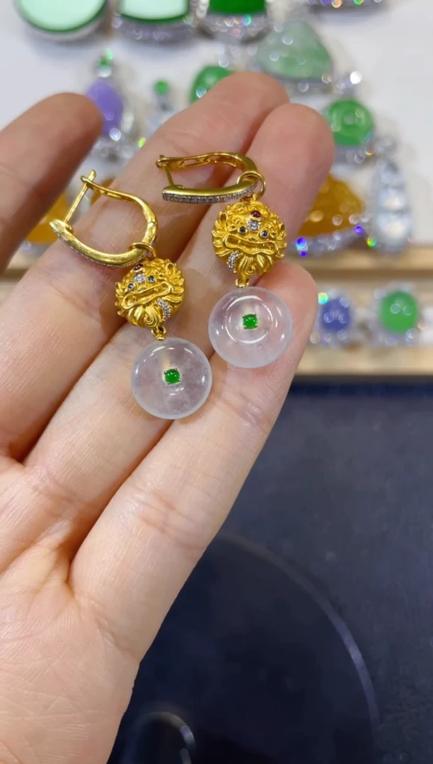 颈饰18K金镶嵌翡翠团购13