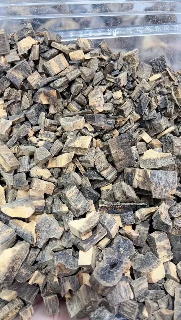 沉香吊坠M****e94号50克多样性发一