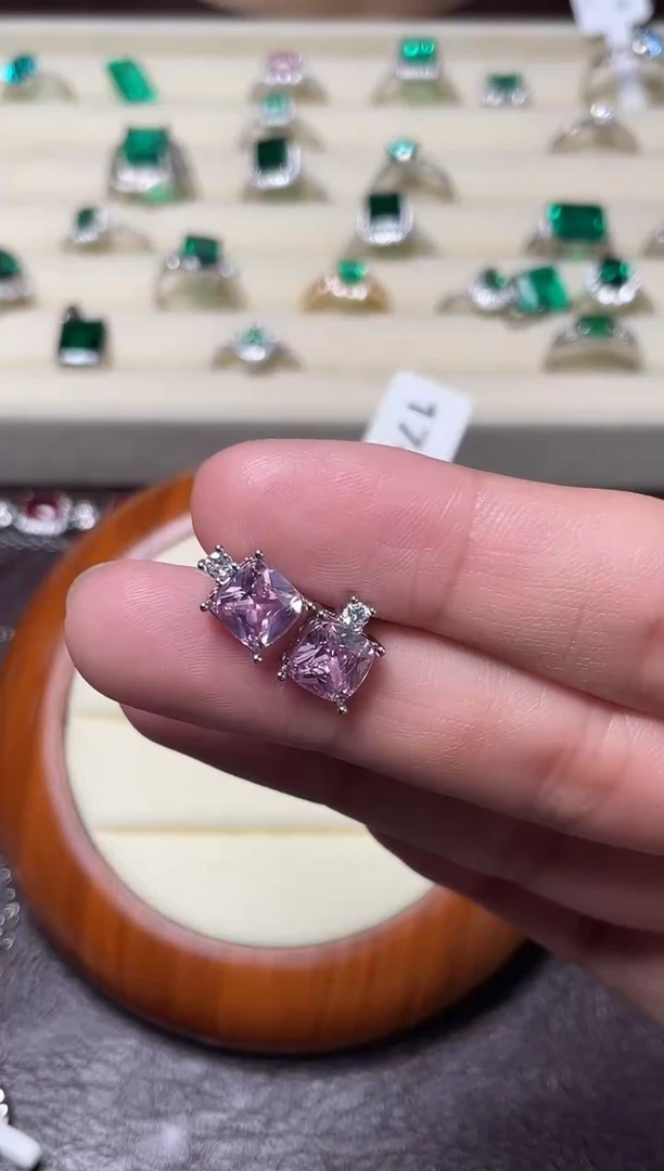 耳饰合金合成钻石粉宝耳钉