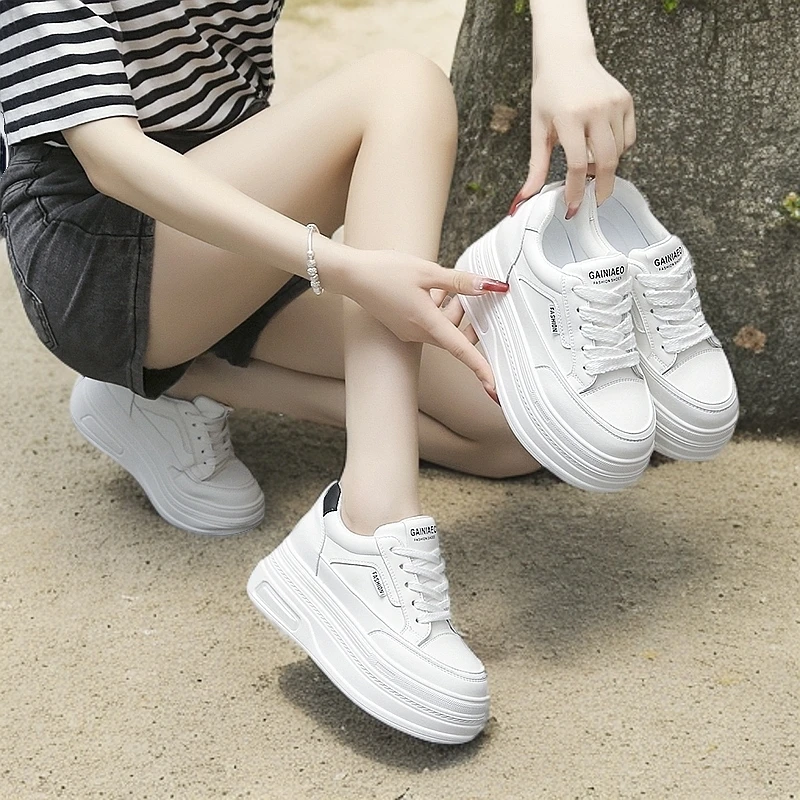 内增高8cm小白鞋女2025春夏网面透气简约百搭小个子运动休闲板鞋