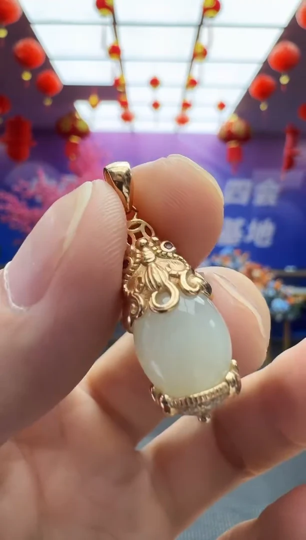 和田玉银S925镶嵌颈饰吊坠