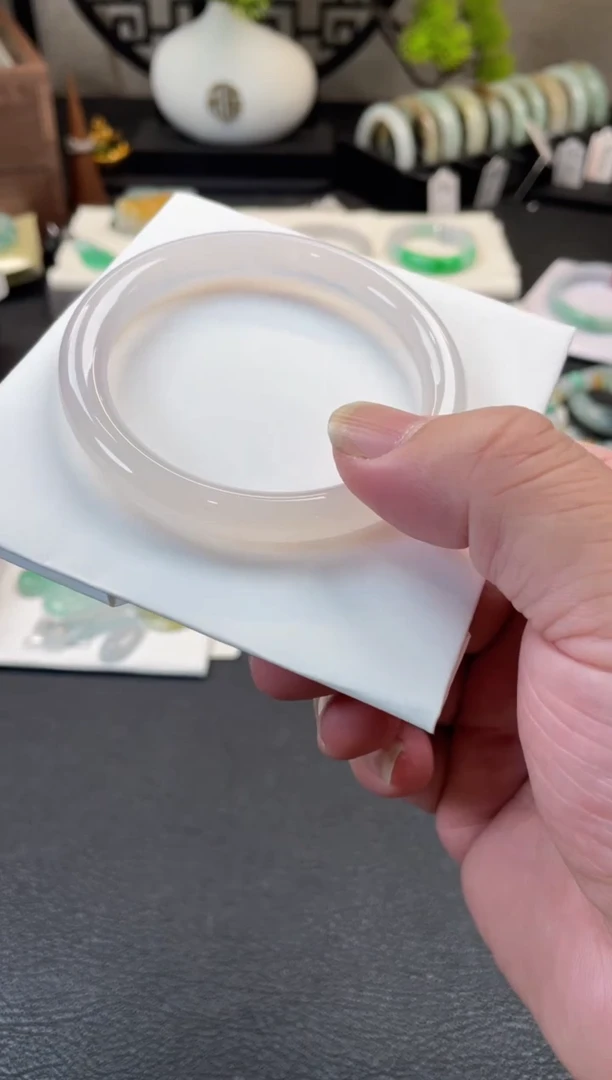 玛瑙/玉髓手镯合金3有纹裂57