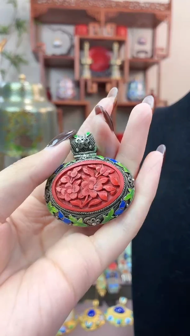 非遗手工花丝镶嵌吊坠