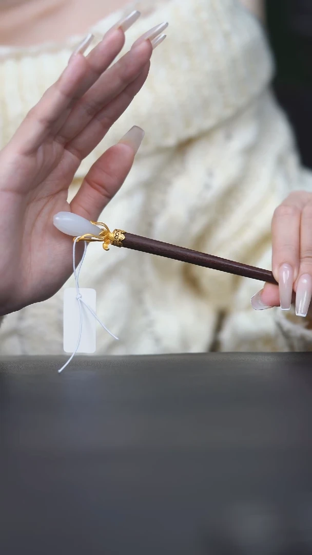 颈饰18K金镶嵌和田玉HE50204白玉兰花发簪