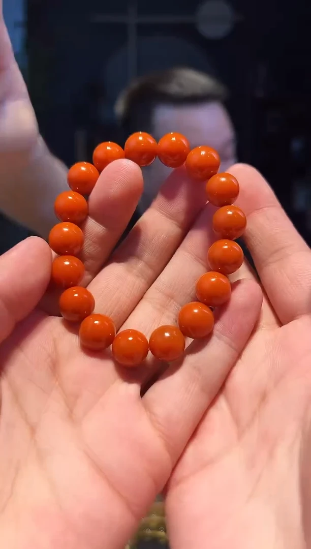 【闪购商品】南红玛瑙手串未镶嵌12+(柿1000)