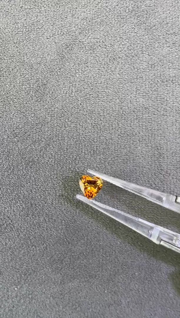 未镶嵌珠宝半成品碧玺0.94ct