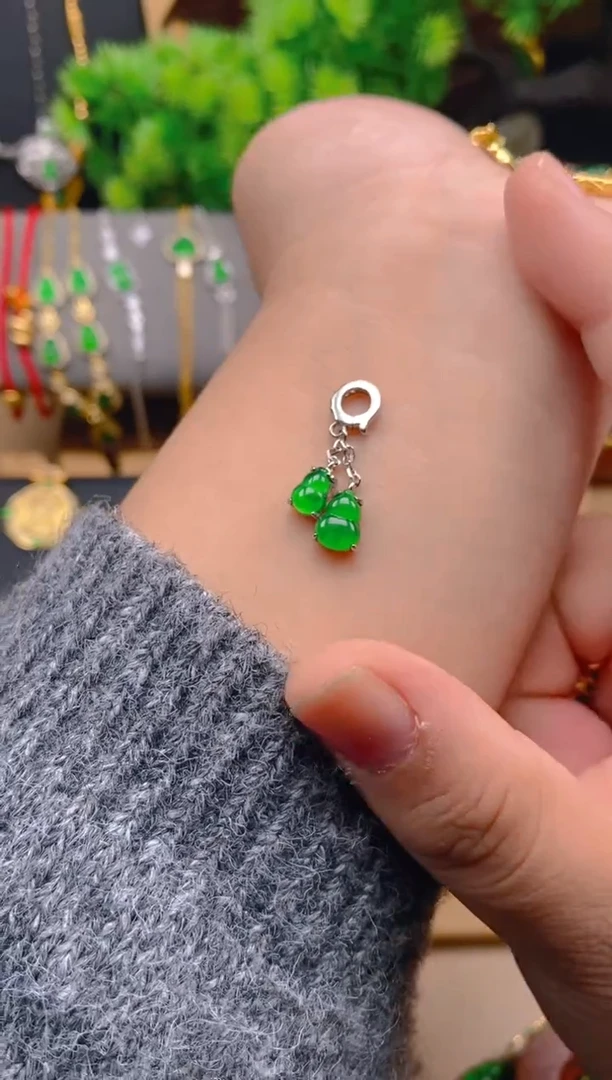 吊坠(不含链)银S925镶嵌翡翠双葫芦吊坠