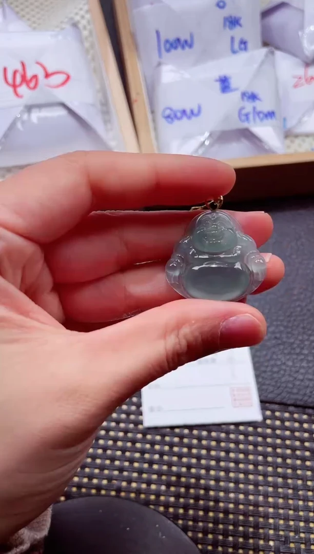 颈饰18K金镶嵌翡翠11111