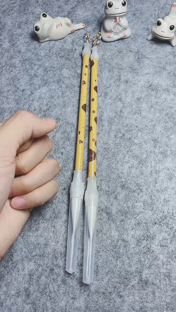 兼毫中楷毛笔两支（出峰3.5）