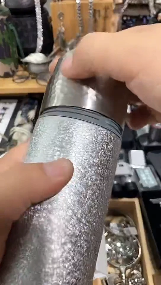 瓷片闪购商品  如图所示