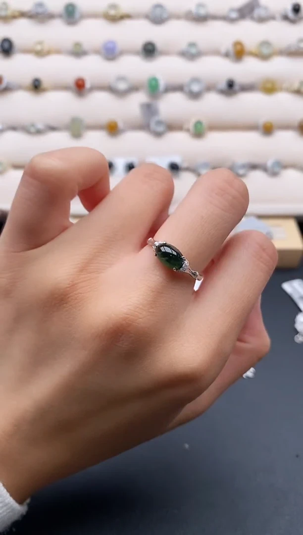 银S925镶嵌戒指翡翠44444444+4