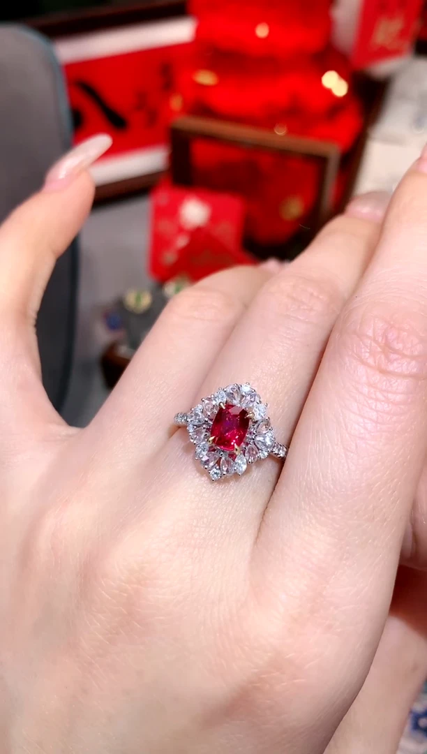 【闪购商品】尖晶石戒指18K金镶嵌0.85ct/天然宝石/七天无理由1