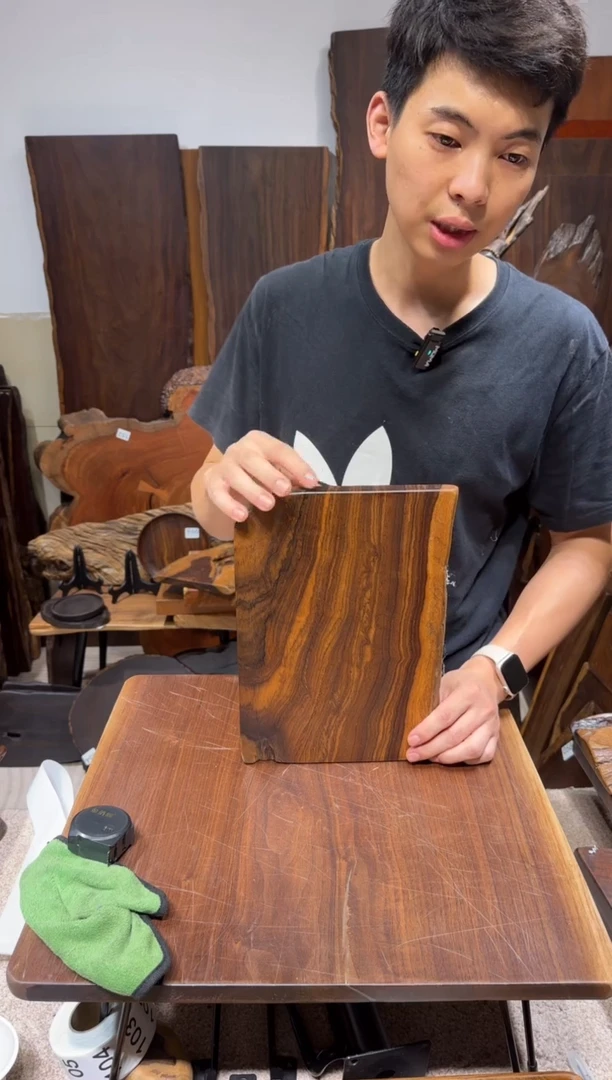 风车木（黑檀木）尺寸31*22*2.3编号071