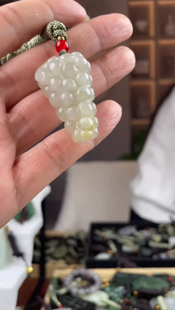 项链未镶嵌和田玉拍一发一，多样性发货