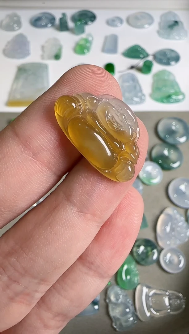 吊坠(不含链)未镶嵌翡翠.