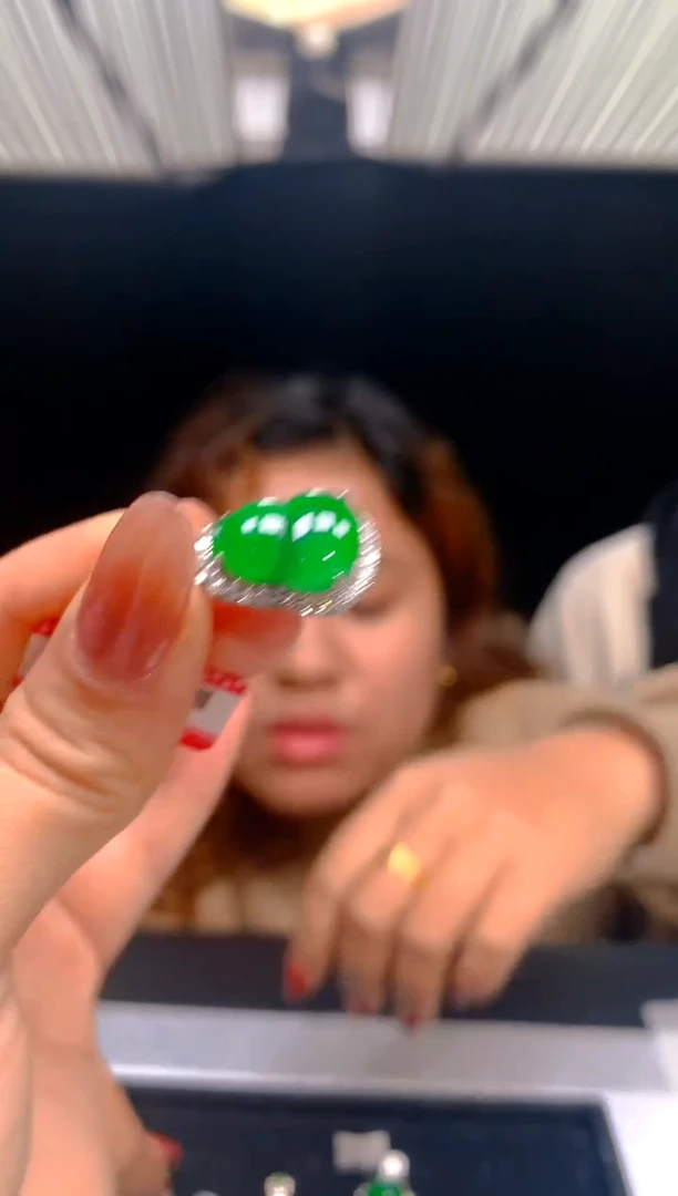 【闪购商品】定制翡翠未镶嵌79定制翡翠-多样性发货（发其一）