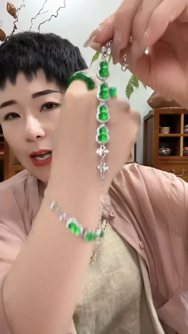 翡翠未镶嵌耳饰262