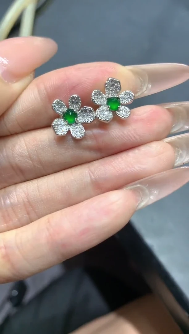 翡翠未镶嵌耳饰团购